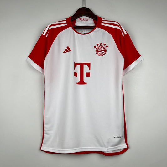 Bayern Munich Domicile Adulte Saison 2023/2024